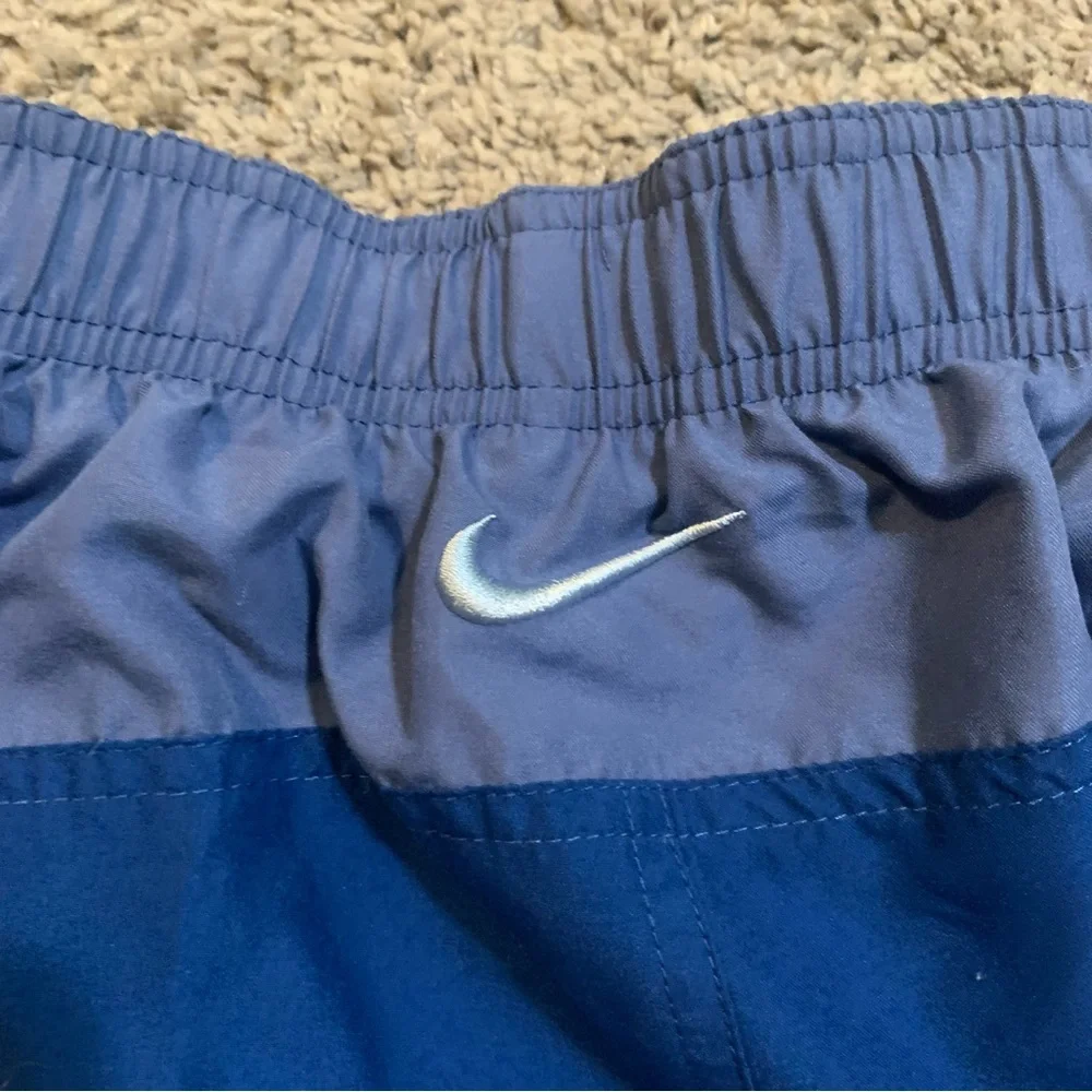 Men’s Nike Swim Trunks Medium